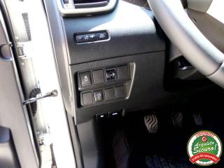 NISSAN Qashqai usata, con Lettore CD