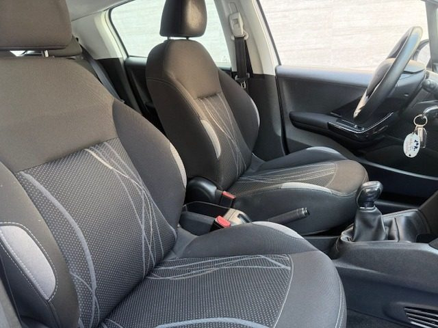 PEUGEOT 208 usata, con Cruise Control