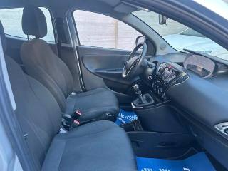 LANCIA Ypsilon usata, con Servosterzo