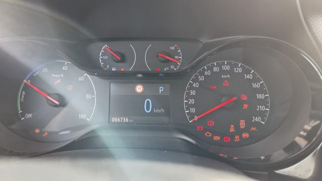 OPEL Corsa usata, con Servosterzo