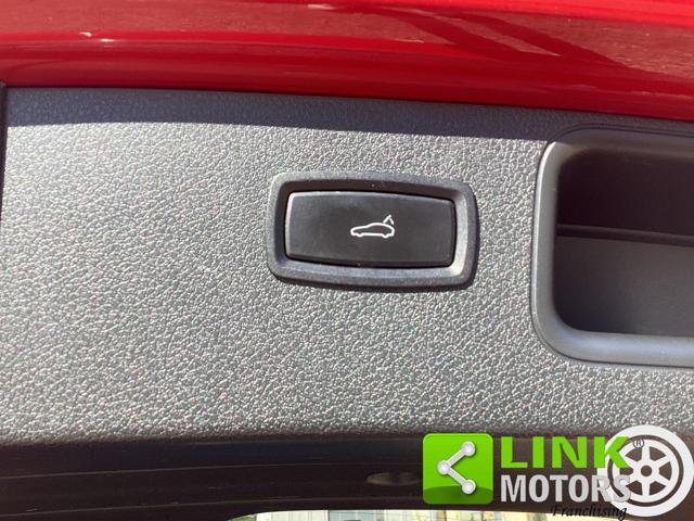 PORSCHE Macan usata, con Autoradio digitale