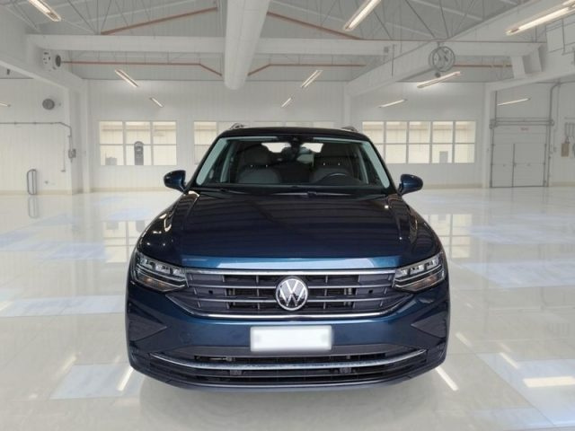 VOLKSWAGEN Tiguan usata, con Airbag laterali