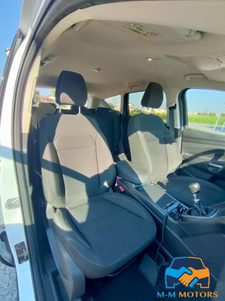 FORD Kuga usata, con Fendinebbia