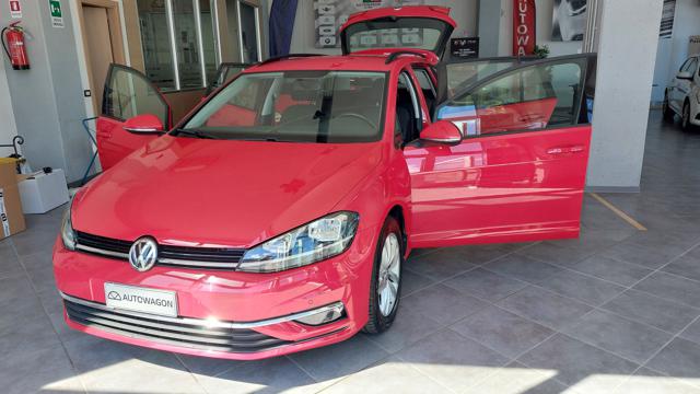 VOLKSWAGEN Golf Variant usata, con Fendinebbia