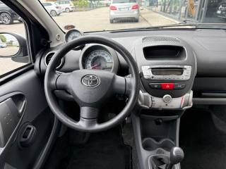 TOYOTA Aygo usata 7
