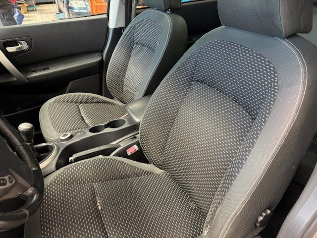NISSAN Qashqai+2 usata, con Controllo trazione