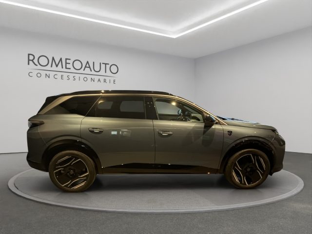 PEUGEOT 5008 usata, con Cerchi in lega