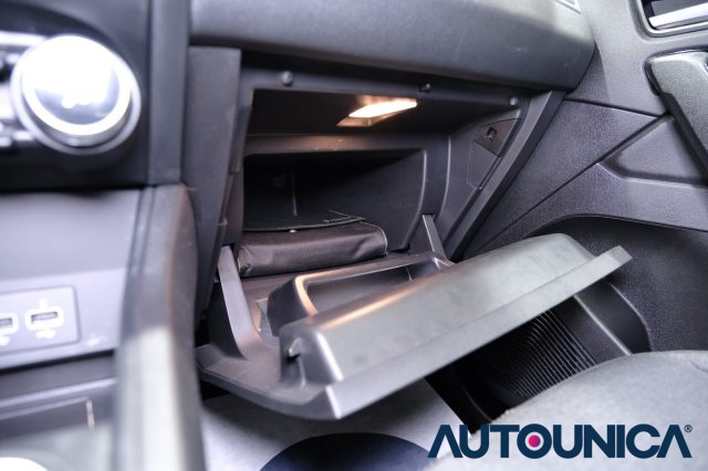 RENAULT Captur usata, con Isofix