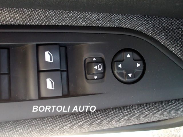 PEUGEOT 3008 usata, con Chiusura centralizzata telecomandata