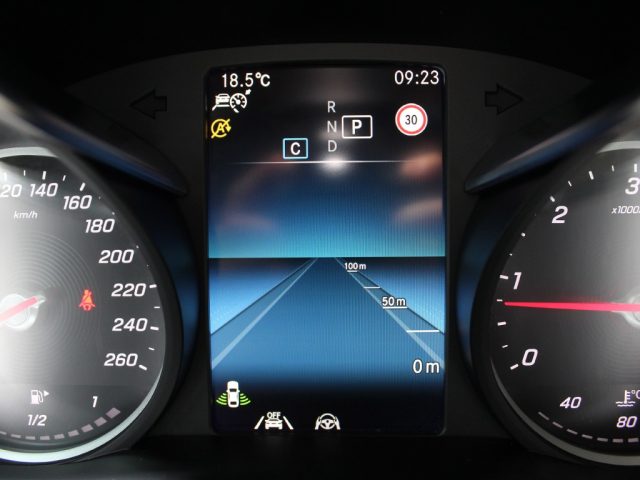 MERCEDES-BENZ GLC 220 usata, con Volante in pelle