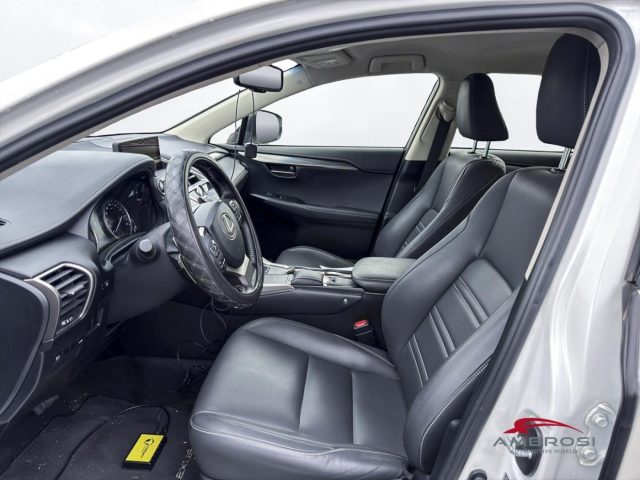 LEXUS NX 300h usata 9