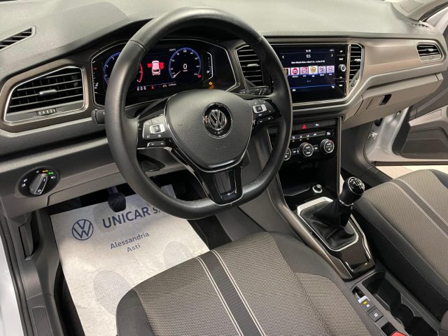 VOLKSWAGEN T-Roc usata, con USB