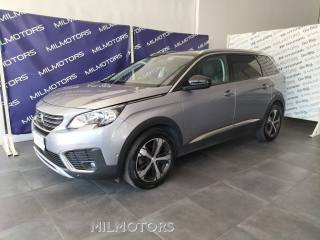 PEUGEOT 5008 usata, con Airbag
