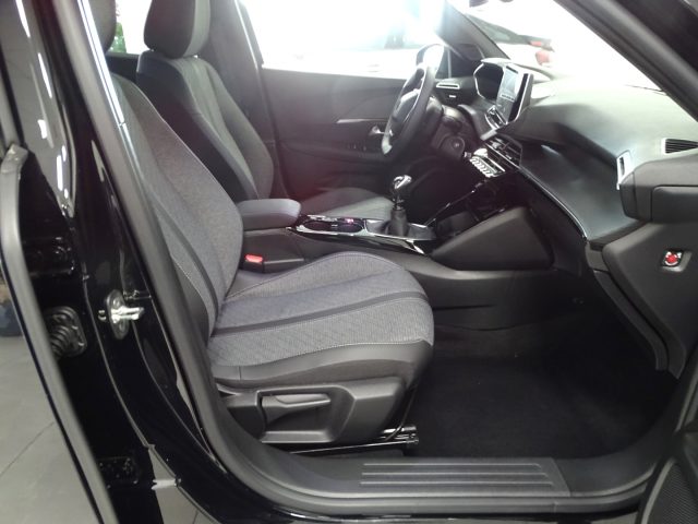 PEUGEOT 2008 usata, con Fari LED