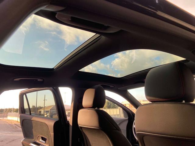 MERCEDES-BENZ GLA 200 usata, con Controllo automatico clima