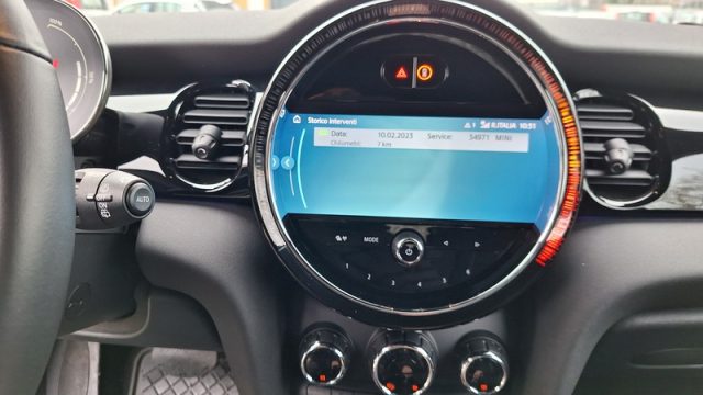 MINI Cooper SE usata, con Fari LED