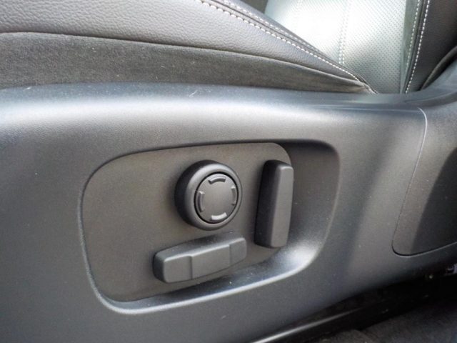 LAND ROVER Range Rover Velar usata, con Fari LED