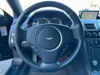 ASTON MARTIN V8 usata 28