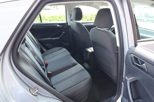 VOLKSWAGEN T-Roc usata 212