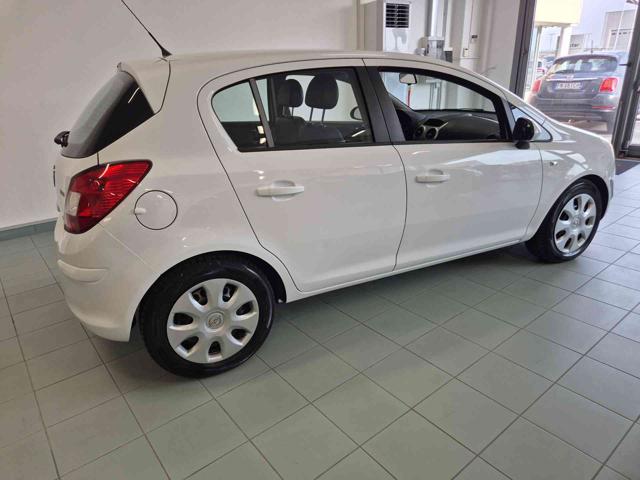 OPEL Corsa usata, con Specchietti laterali elettrici