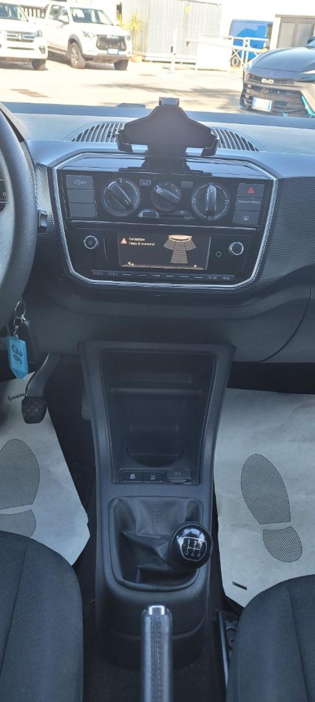 VOLKSWAGEN up! usata, con Climatizzatore