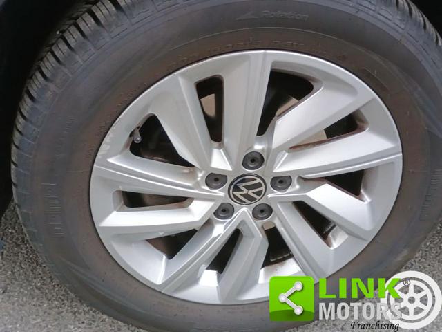 VOLKSWAGEN T-Cross usata, con Sensori di parcheggio posteriori