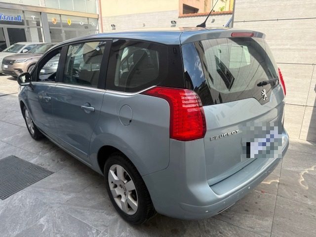 PEUGEOT 5008 usata, con Alzacristalli elettrici