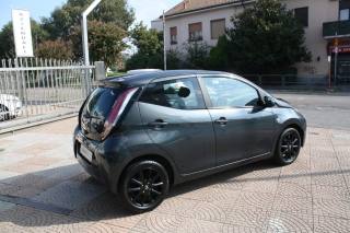 TOYOTA Aygo usata, con Autoradio