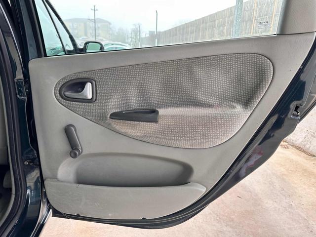 RENAULT Scenic usata 29