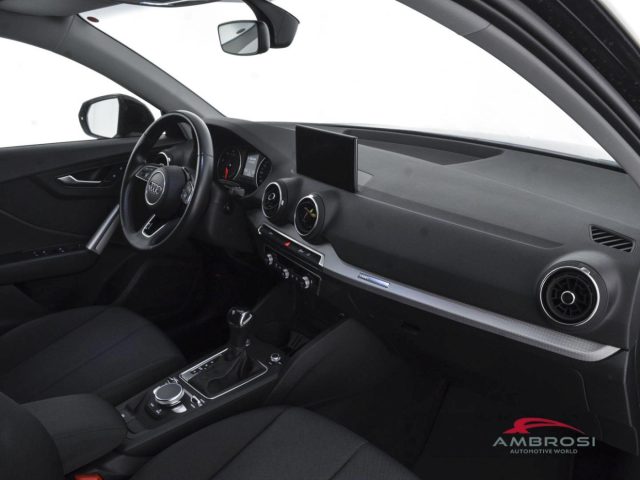 AUDI Q2 usata 10
