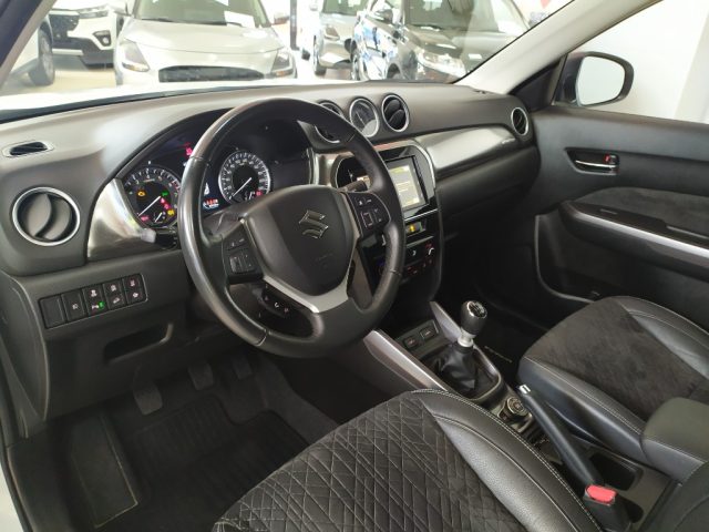 SUZUKI Vitara usata, con Autoradio