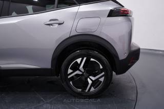 PEUGEOT 2008 usata, con Sensore di luce