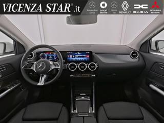 MERCEDES-BENZ GLA 180 usata, con Alzacristalli elettrici