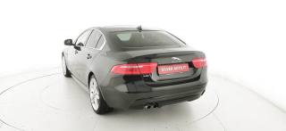 JAGUAR XE usata, con Controllo elettronico della corsia