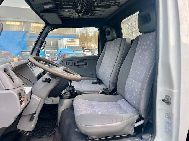 NISSAN Cabstar usata 8