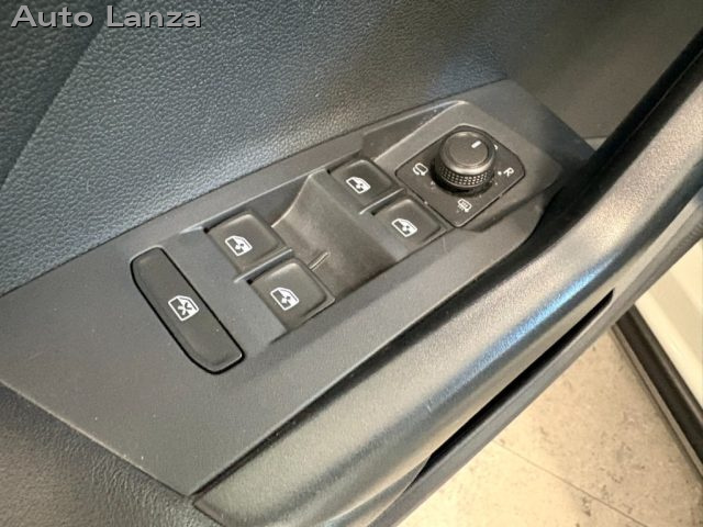 VOLKSWAGEN T-Cross usata, con Cruise Control