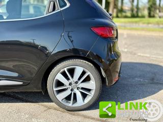 RENAULT Clio usata, con Park Distance Control