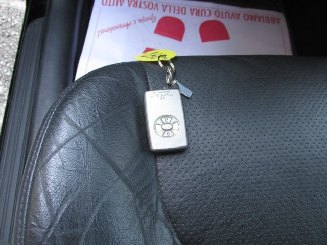 TOYOTA RAV 4 usata, con Climatizzatore automatico, 2 zone
