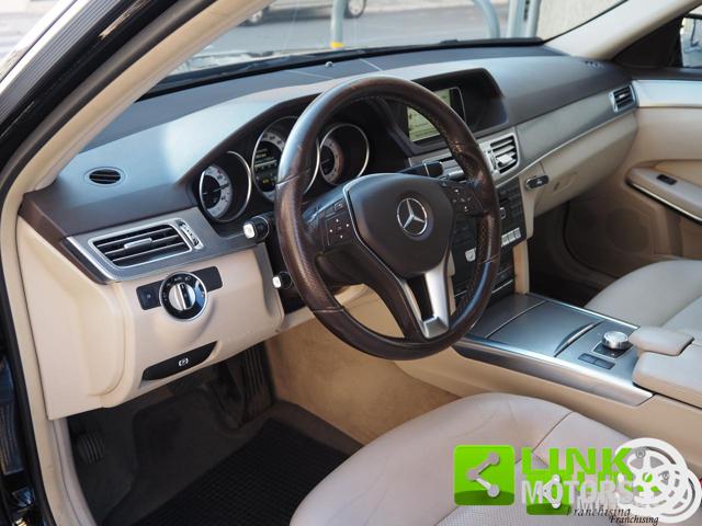 MERCEDES-BENZ E 220 usata 32