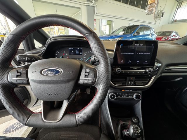 FORD Fiesta usata, con Controllo automatico clima