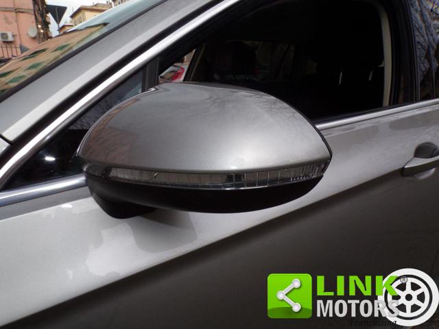 VOLKSWAGEN Passat usata, con Lettore CD