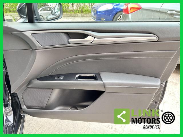 FORD Mondeo usata, con Sensori di parcheggio posteriori