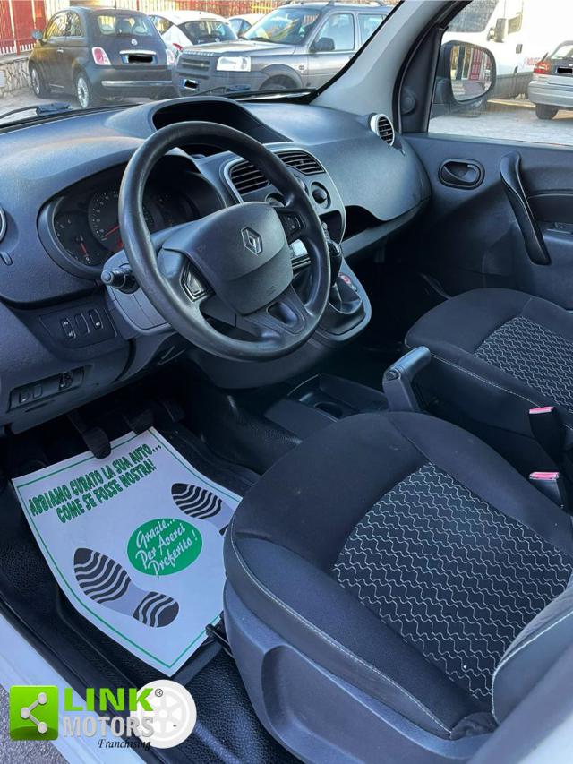 RENAULT Kangoo usata, con Autoradio