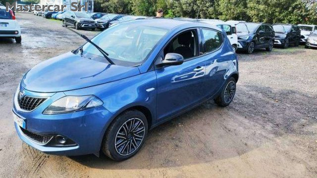 LANCIA Ypsilon usata, con Airbag