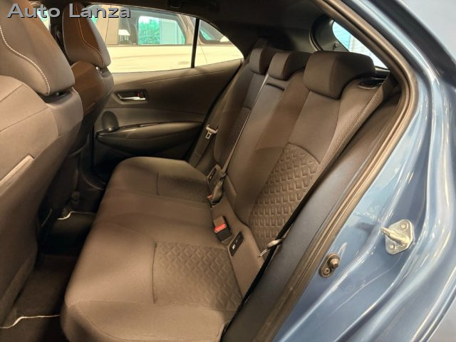 TOYOTA Corolla usata, con Autoradio