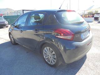 PEUGEOT 208 usata, con Autoradio