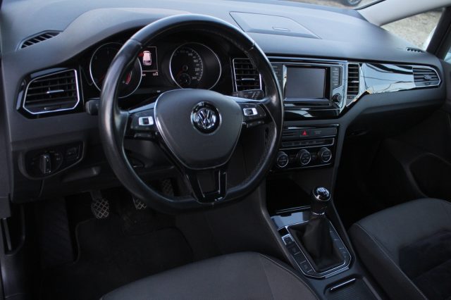 VOLKSWAGEN Golf Sportsvan usata, con Controllo automatico clima