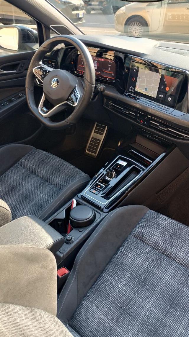 VOLKSWAGEN Golf usata, con Specchietti laterali elettrici