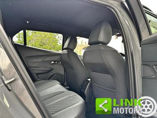 PEUGEOT 2008 usata, con Volante multifunzione