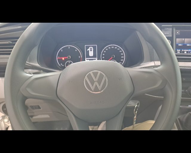 VOLKSWAGEN T6 Caravelle usata, con Servosterzo